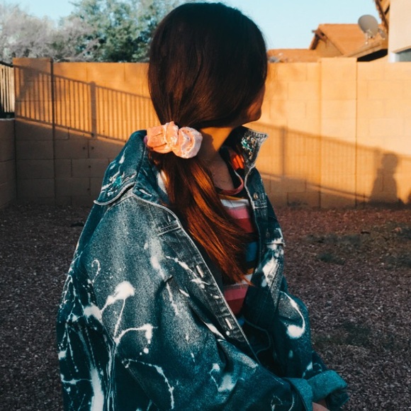 Jean jacket - Picture 2 of 4